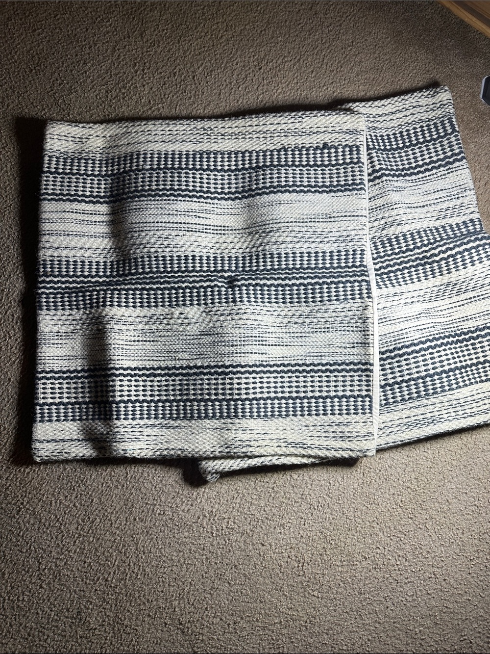 H&M home square 24x24 pillow case in cream and navy grayish color. (Set of 2)
